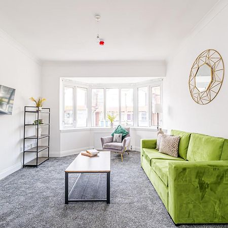 Luxury Apartments In Margate Centre Buitenkant foto