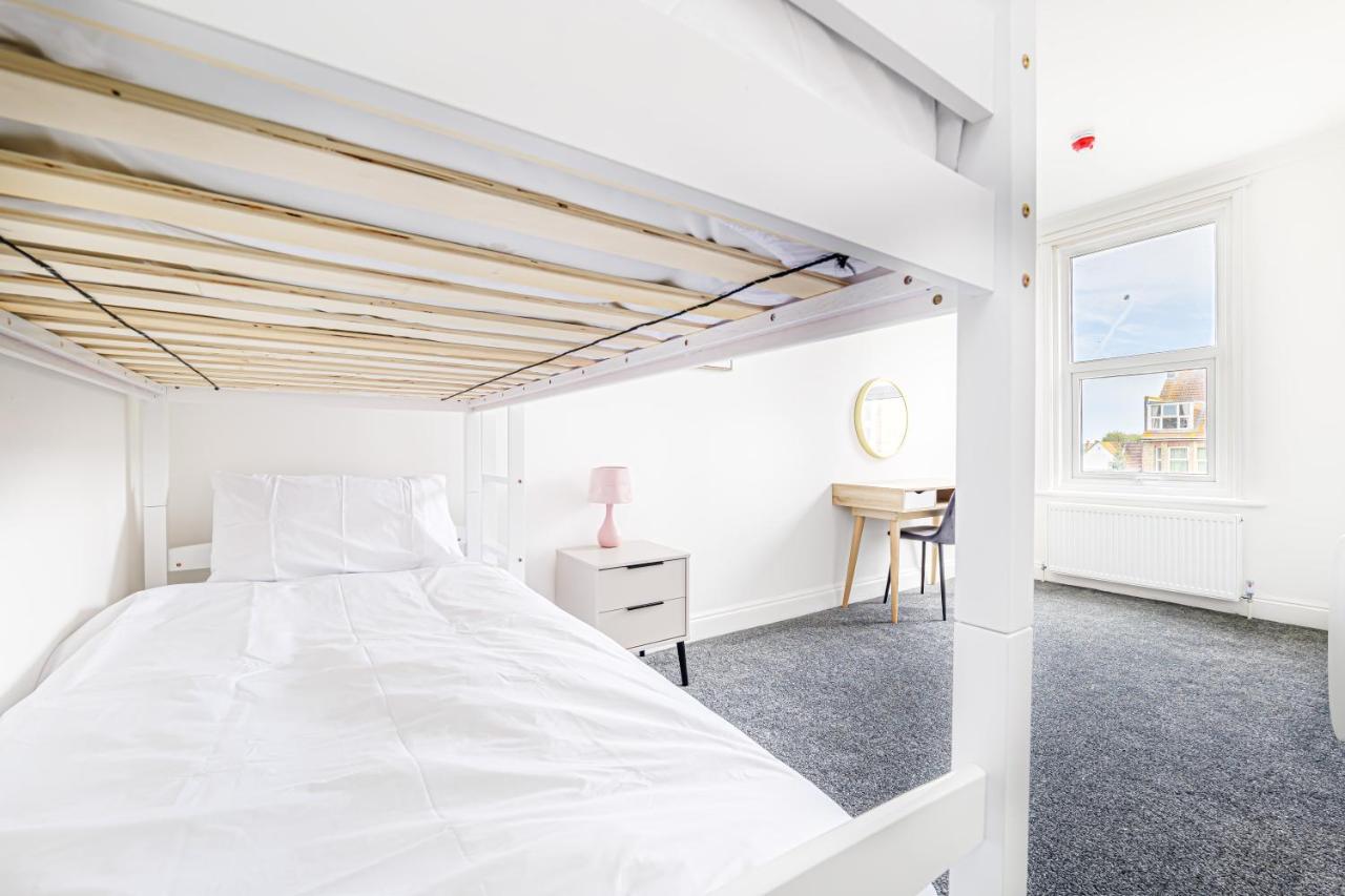 Luxury Apartments In Margate Centre Buitenkant foto