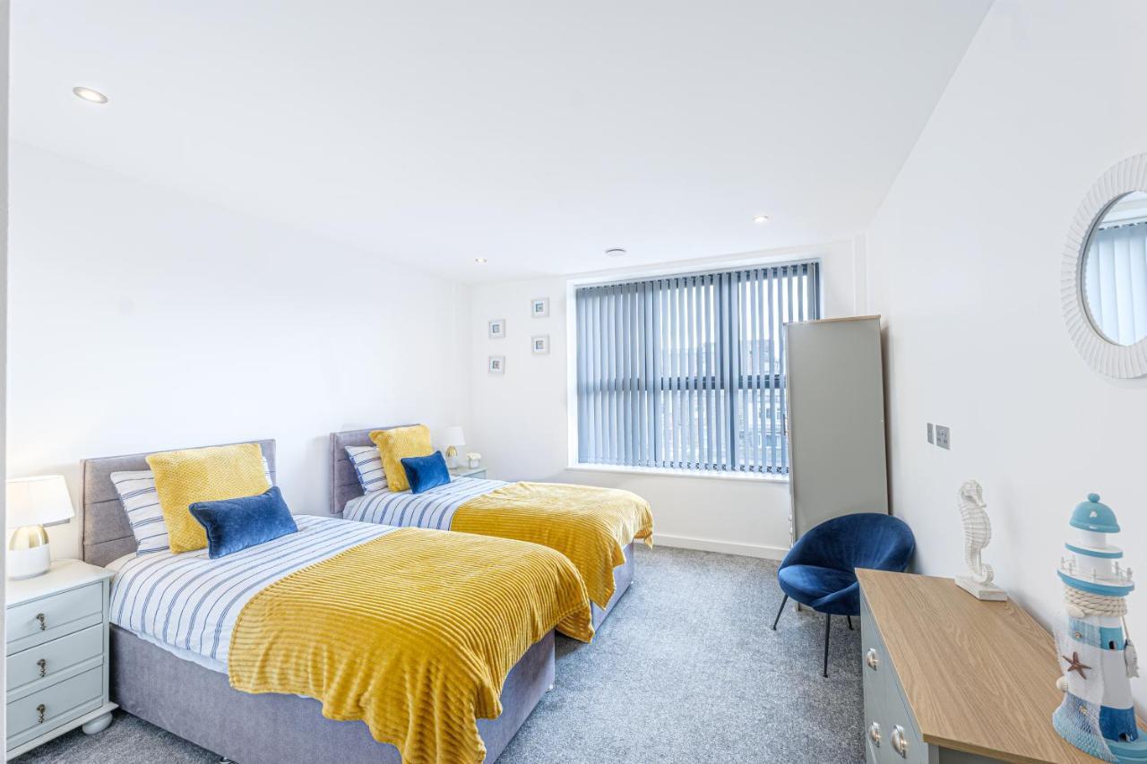 Luxury Apartments In Margate Centre Buitenkant foto